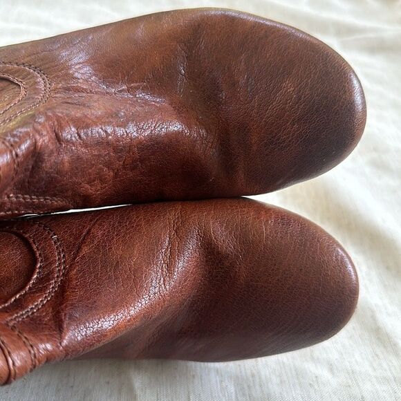 Frye Leather Carson Cognac Wedge Boots 9 - Picture 2 of 9